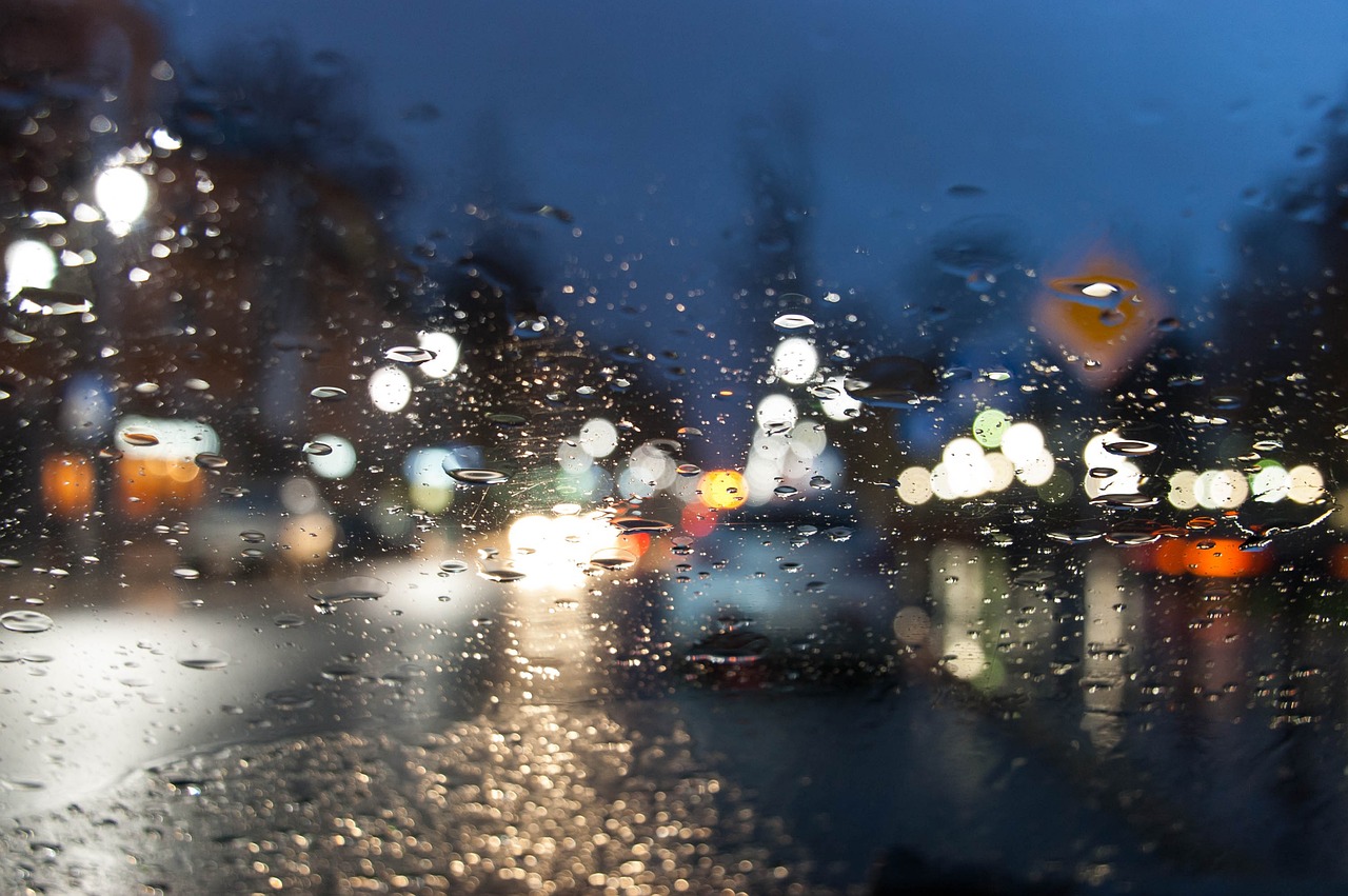 Rijden in het donker bij regen